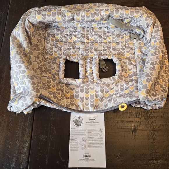Boppy Shopping Cart and High Chair Cover, Sunshine Yellow and Gray Chevron - Picture 2 of 6